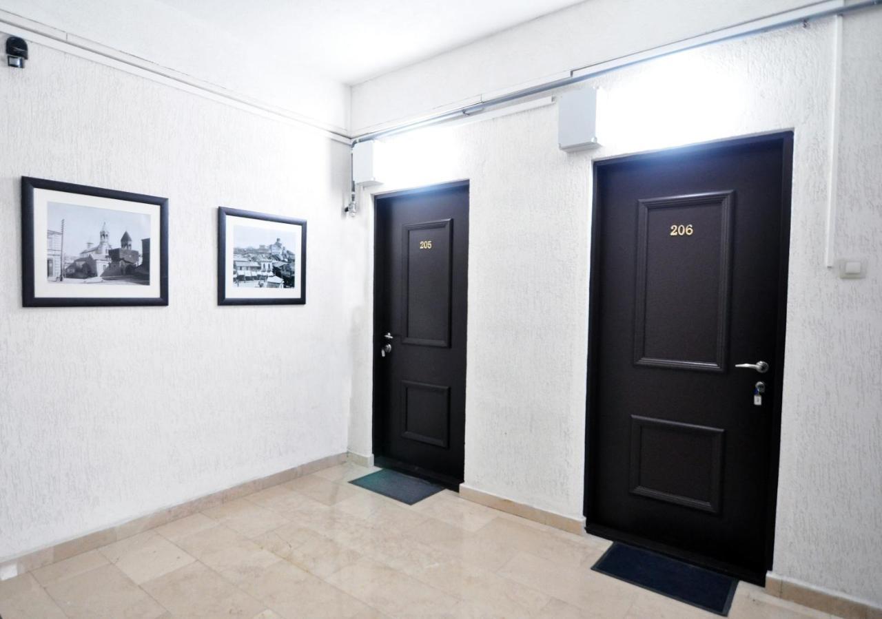 Serviced Apartment On Rustaveli Avenue 3 Tbilisi Exterior photo